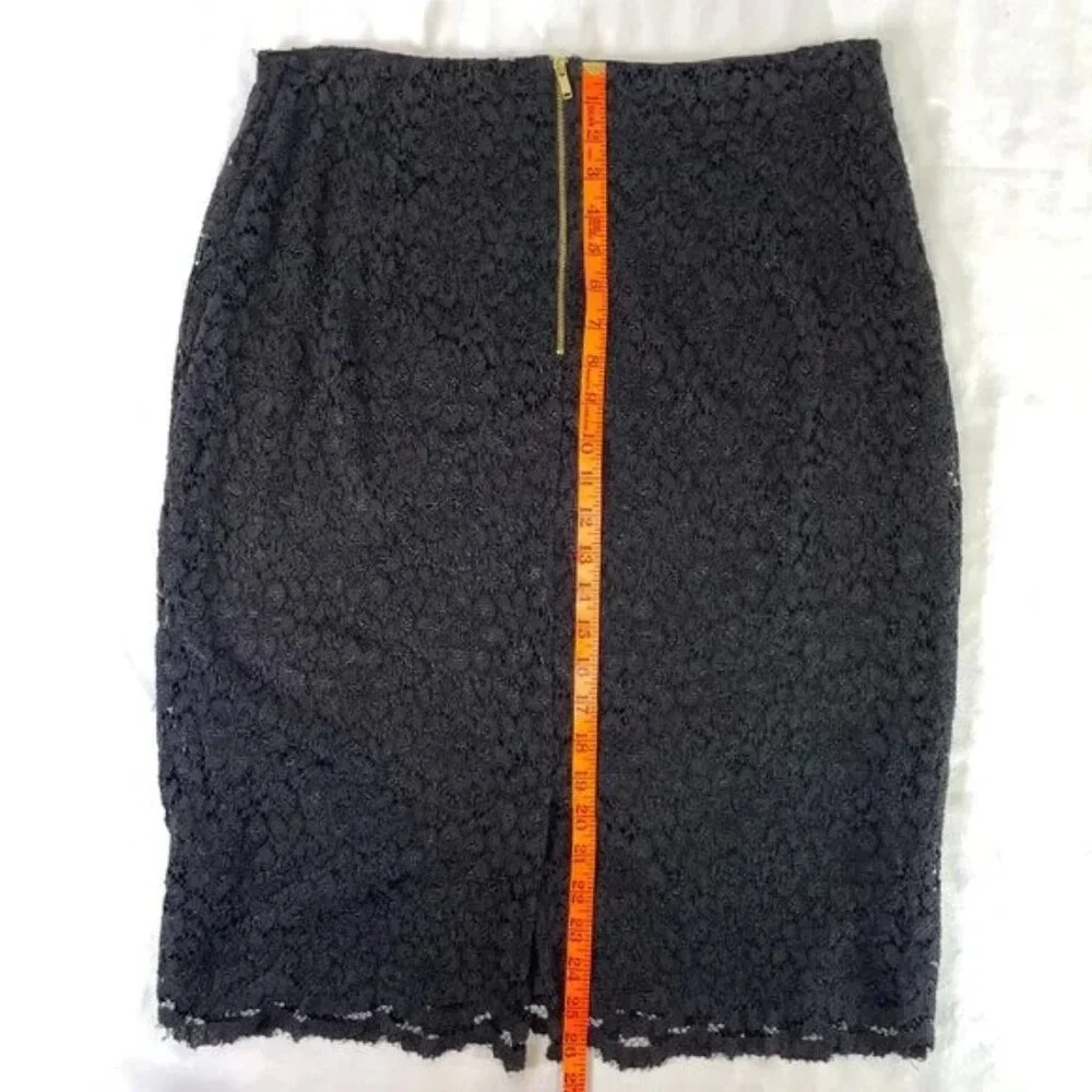 Worthington Black Lace Pencil Skirt Lined Knee Length Back Gold Zipper Size 14